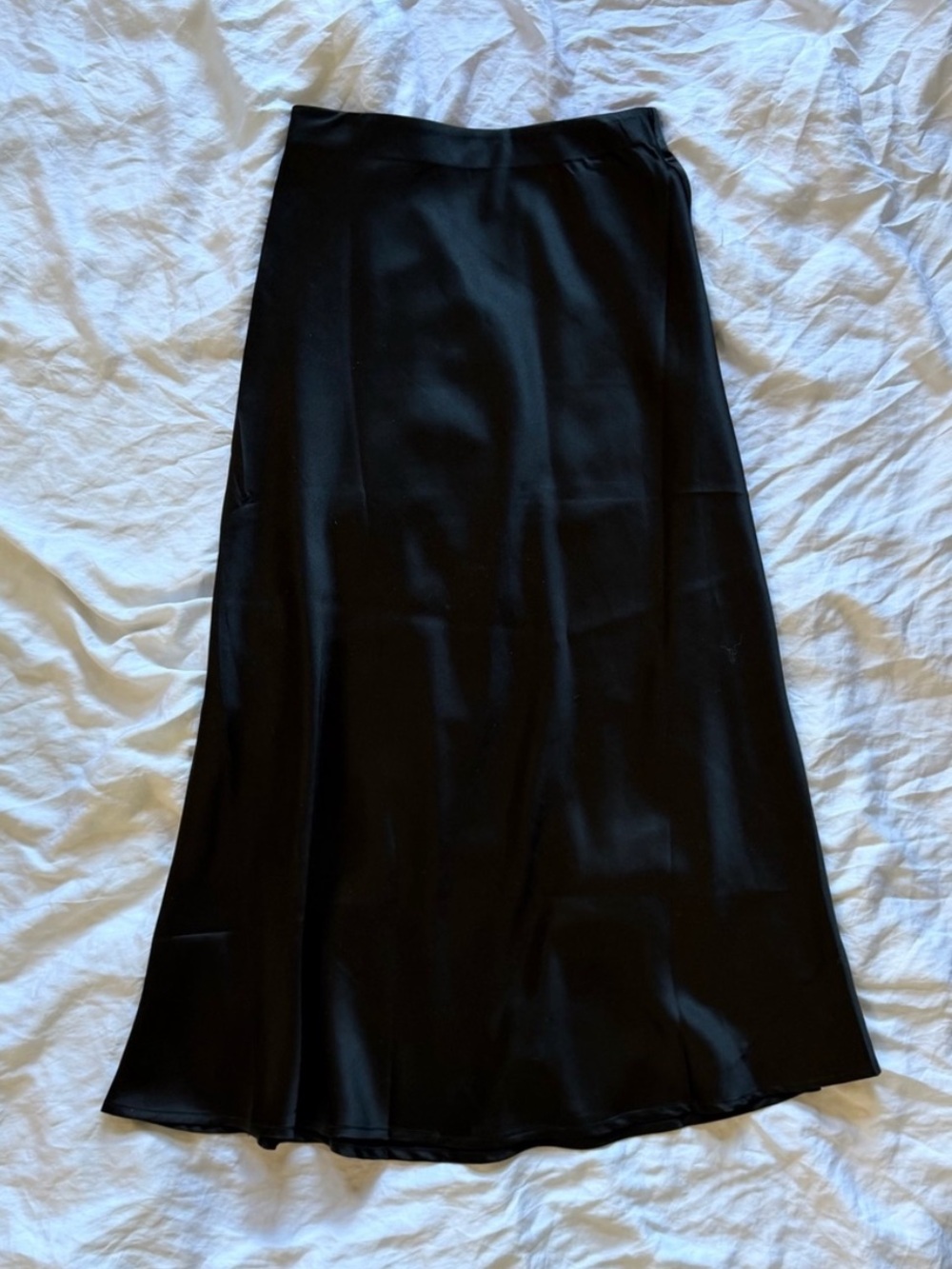 🖤Black Satin Midi Skirt🖤